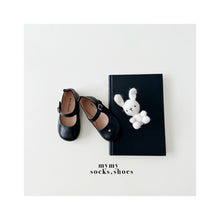 Load image into Gallery viewer, KIDS PREFALL MINI HEART LEATHER SHOES**PREORDER