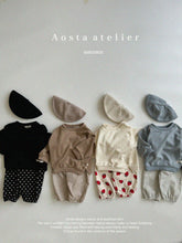 Load image into Gallery viewer, AOSTA KIDS Jogger Sweatshirts *Preorder