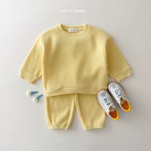 Load image into Gallery viewer, DAILYBEBE KIDS WAFFLE TOP AND BOTTOM SET**PREORDER