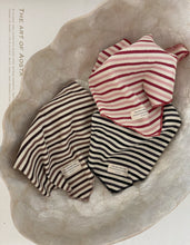 Load image into Gallery viewer, AOSTA FALL CRAYON HEADHAND**PREORDER