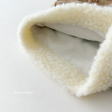 Load image into Gallery viewer, DAILYBEBE KIDS HEART SHORTS**PREORDER