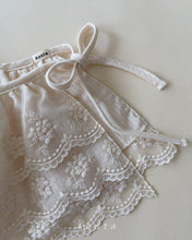 Load image into Gallery viewer, AOSTA KIDS LACE AAPRON*PREORDER