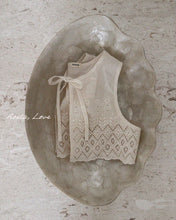 Load image into Gallery viewer, AOSTA FALL LACE JENNY OPEN VEST**PREORDER