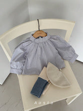 Load image into Gallery viewer, AOSTA KIDS MONA TEE*PREORDER