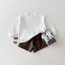Load image into Gallery viewer, DAILYBEBE KIDS HEART POCKET TEE SHIRT**PREORDER