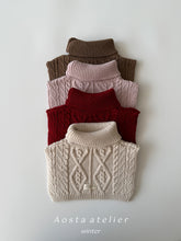 Load image into Gallery viewer, AOSTA KIDS KNIT NECK WARMER*PREORDER