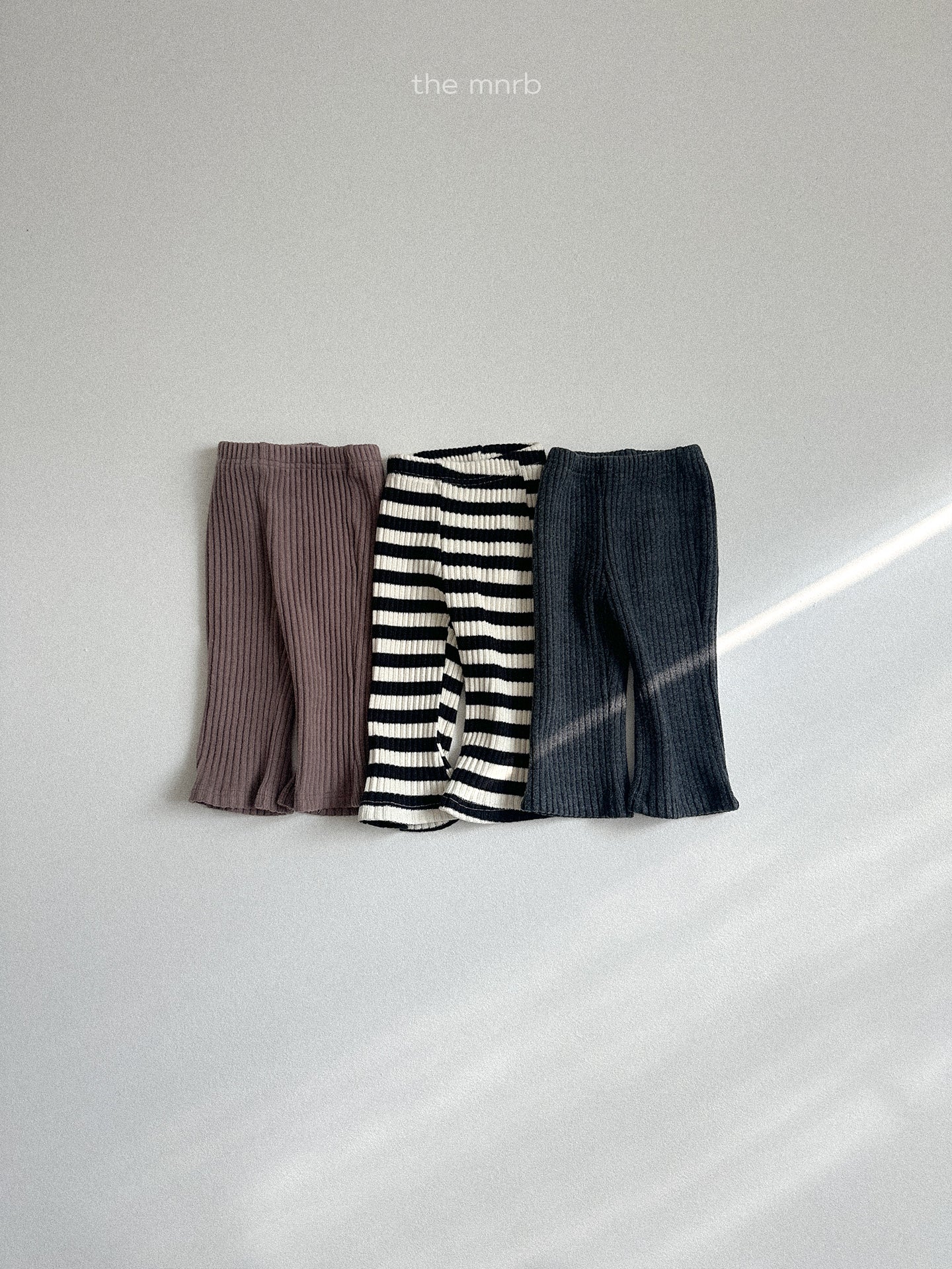 MINIROBE KIDS ALO RIBBED BOOTCUT PANTS**Preorder