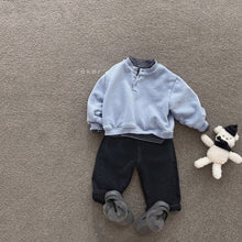 Load image into Gallery viewer, RAKER KIDS STRIPE TURTLE NECK TEE** Preorder