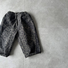 Load image into Gallery viewer, RAKER KIDS LOVELY JEANS** Preorder