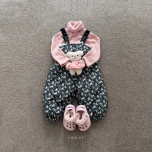 Load image into Gallery viewer, RAKER KIDS RIBBED TURTLE NECK** Preorder