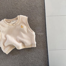 Load image into Gallery viewer, RAKER KIDS FLEECE VEST** Preorder