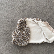 Load image into Gallery viewer, RAKER KIDS LEOPARD VEST** Preorder