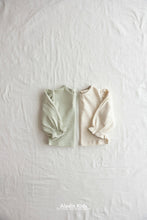 Load image into Gallery viewer, ALADIN KIDS FRILL SHOULDER TEE**PREORDER