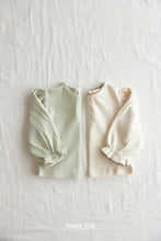 Load image into Gallery viewer, ALADIN KIDS FRILL SHOULDER TEE**PREORDER
