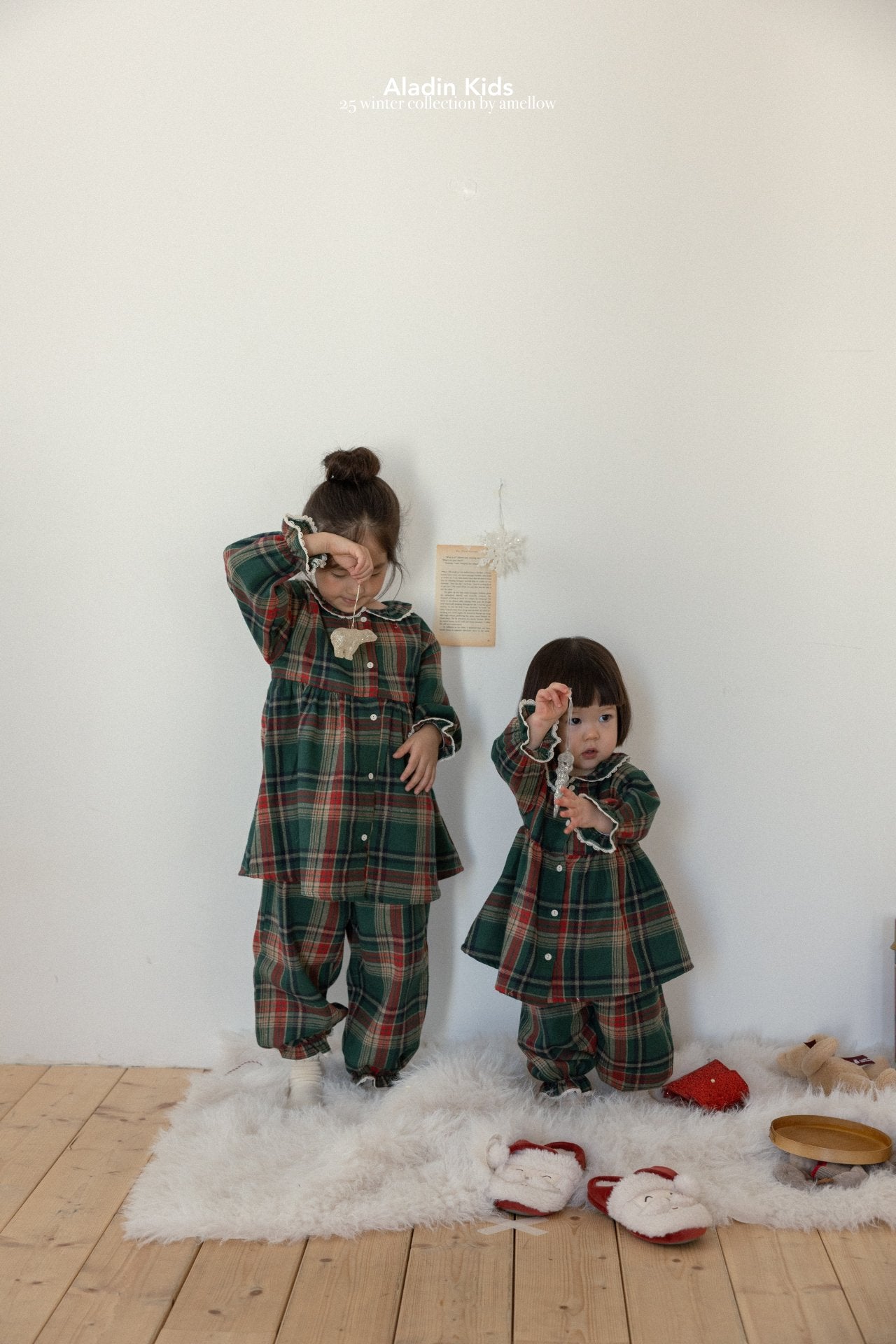 ALADIN PARENTS & KIDS Santa Pyjamas**PREORDER