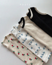 Load image into Gallery viewer, AOSTA KIDS PEONY TANK TOP*PREORDER