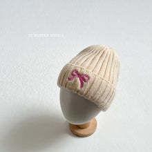 Load image into Gallery viewer, VIVID KIDS BOW BEANIE*PREORDER