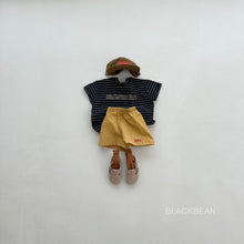 將圖片載入圖庫檢視器中，BLACKBEAN KIDS 小星星 T 卹* 預購