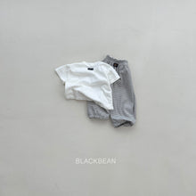 將圖片載入圖庫檢視器中，BLACKBEAN KIDS 簡約T卹* 預購