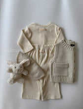 Load image into Gallery viewer, AOSTA FALL BUTTER BUTTON TEE**PREORDER