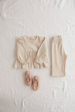 Load image into Gallery viewer, ALADIN KIDS BALLOON SLEEVES TOP**PREORDER