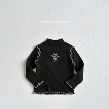 Load image into Gallery viewer, VIVID KIDS KID SIGNATURE STRIPE TURTLE NECK*PREORDER