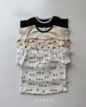 Load image into Gallery viewer, AOSTA KIDS PATTERN TEE SHIRT*PREORDER