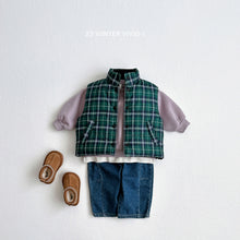 Load image into Gallery viewer, VIVID KIDS Padded Reversible Vest*preorder