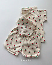 Load image into Gallery viewer, AOSTA KIDS PATTERN TEE SHIRT*PREORDER