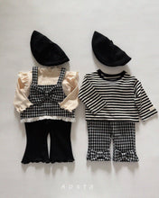 Load image into Gallery viewer, AOSTA KIDS MOMENT TEE*PREORDER