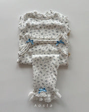 Load image into Gallery viewer, AOSTA KIDS MONA TEE*PREORDER