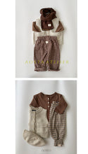 Load image into Gallery viewer, AOSTA FALL KNIT COOKIE VEST**PREORDER