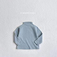 Load image into Gallery viewer, VIVID KIDS KIDS HALF TURTLE NECK SHIRT*PREORDER