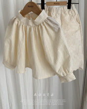 Load image into Gallery viewer, AOSTA KIDS MONA TEE*PREORDER