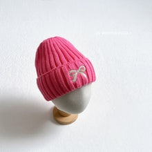 Load image into Gallery viewer, VIVID KIDS BOW BEANIE*PREORDER