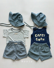 Load image into Gallery viewer, AOSTA KIDS CAPRICORN TEE*PREORDER