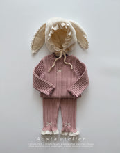 Load image into Gallery viewer, AOSTA KIDS FUR RABBIT CAPE *PREORDER