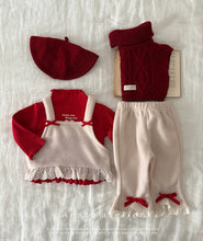 Load image into Gallery viewer, AOSTA KIDS WINTER RIBBON VEST*PREORDER