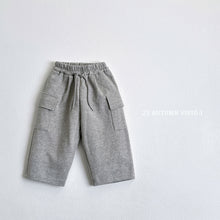 Load image into Gallery viewer, VIVID KIDS POCKET COTTON PANTS*PREORDER