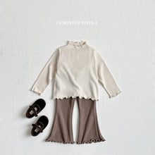 Load image into Gallery viewer, VIVID KIDS KID SIGNATURE TURTLE NECK*PREORDER