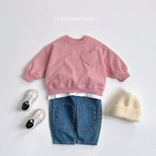 Load image into Gallery viewer, VIVID KIDS POCKET HEART SWEATER*PREORDER
