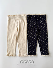 Load image into Gallery viewer, AOSTA FALL FLORAL LEGGING**PREORDER