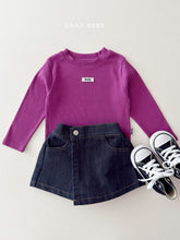 Load image into Gallery viewer, DAILYBEBE KIDS SNUG FIT T SHIRT **PREORDER