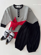 Load image into Gallery viewer, DAILYBEBE KIDS HAREM PANTS**PREORDER (Copy)