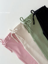 Load image into Gallery viewer, DAILYBEBE KIDS KNIT WIDE PANTS**PREORDER