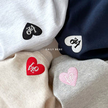 Load image into Gallery viewer, DAILYBEBE KIDS LOVE TOP BOTTOM SET**PREORDER