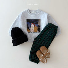 Load image into Gallery viewer, DAILYBEBE MOM &amp; KIDS GIFT SWEAT SHIRT**PREORDER