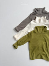 Load image into Gallery viewer, MINIROBE KIDS TURTLE NECK TEE**Preorder