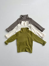 Load image into Gallery viewer, MINIROBE KIDS TURTLE NECK TEE**Preorder