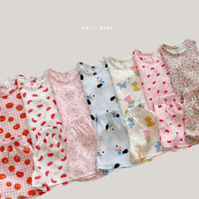 Load image into Gallery viewer, DAILYBEBE KIDS PRINTED TOP SHORT SET**PREORDER (Copy)